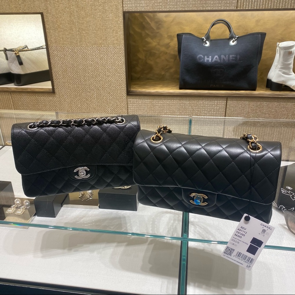 HOLD* Chanel CF classic flap bag small black calf skin sliver